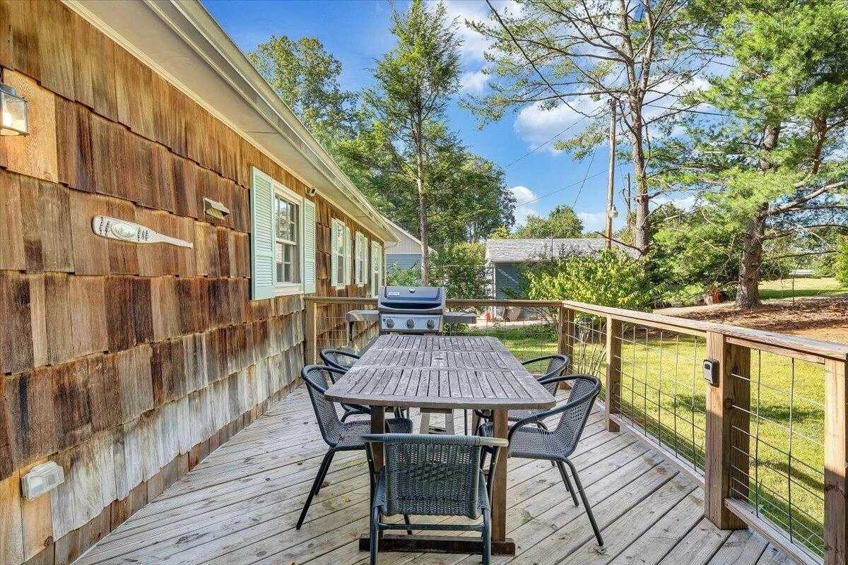 3003 Northridge RD - Photo 4