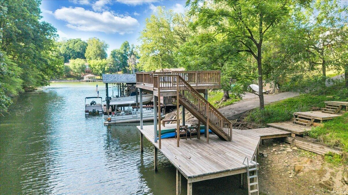 3003 Northridge RD - Photo 6