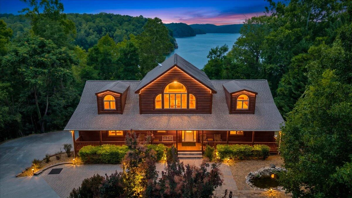 461 Sunset Bay RD