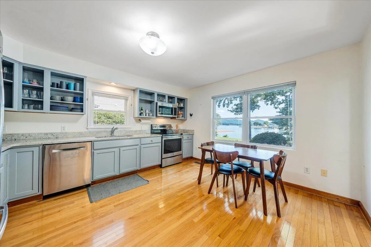 200 Anthony Home RD - Photo 32
