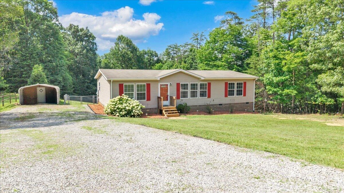 2744 Rutrough RD SE - Photo 2