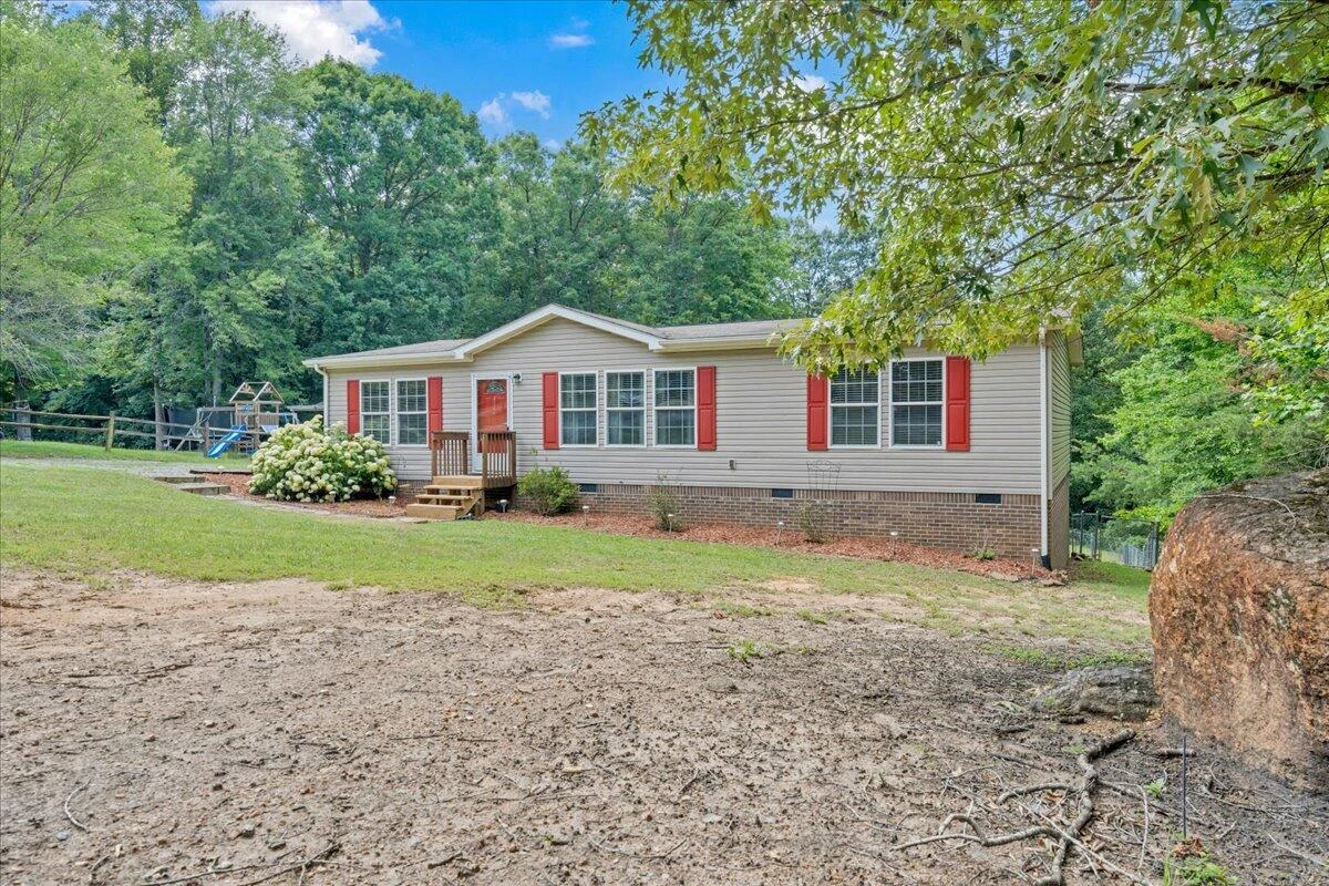 2744 Rutrough RD SE - Photo 26