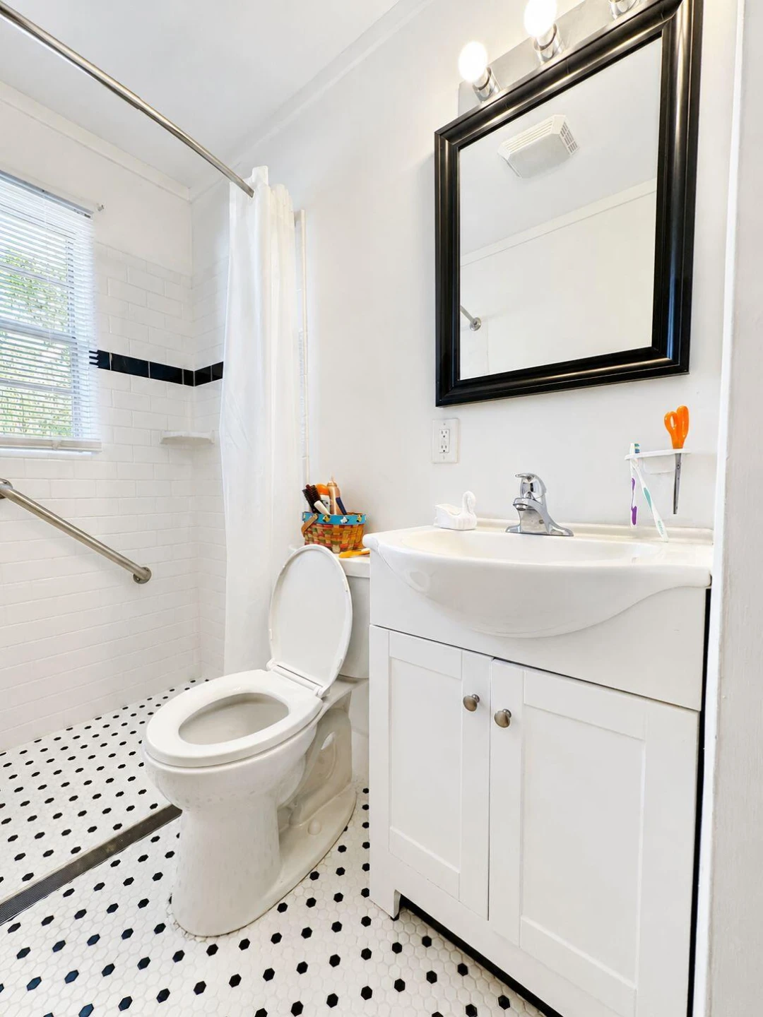425 Goodwin AVE - Photo 26