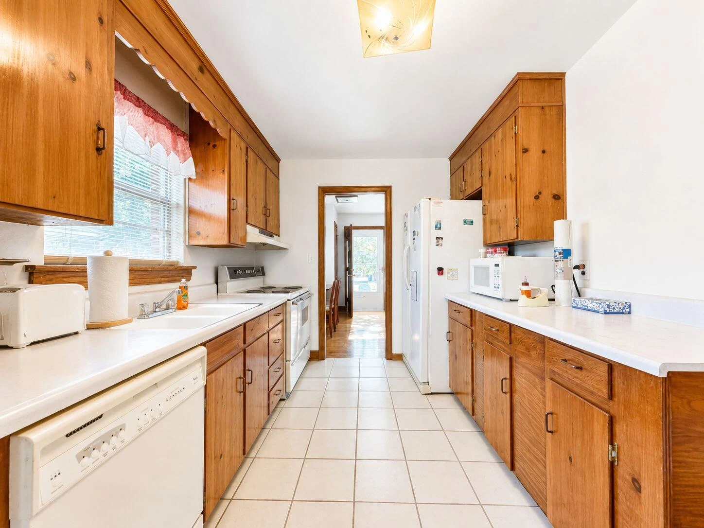425 Goodwin AVE - Photo 28