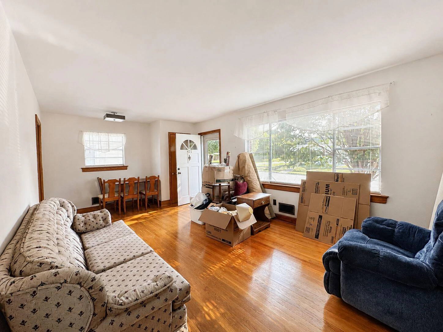 425 Goodwin AVE - Photo 8