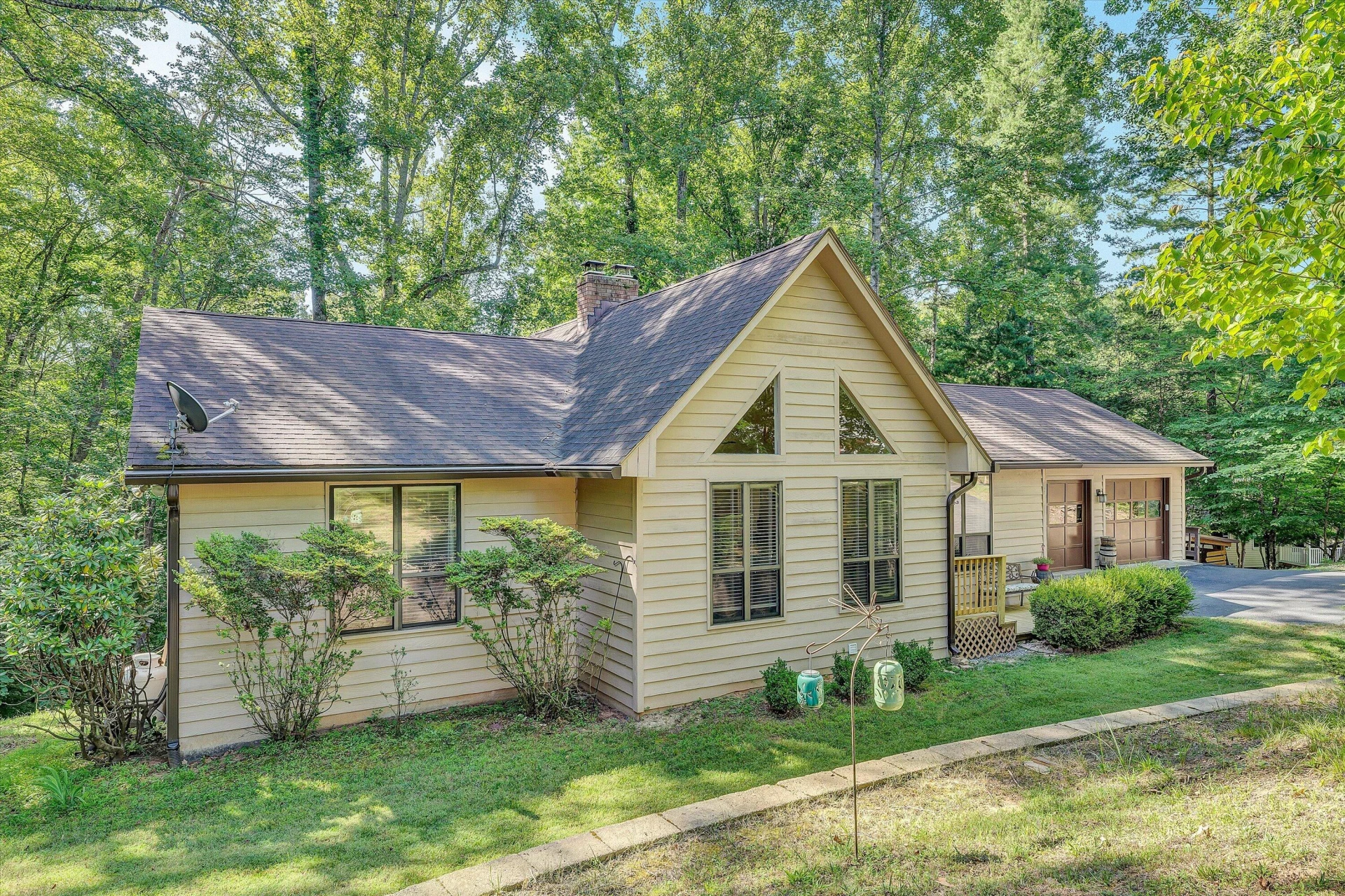 400 W Beaver Dam CT