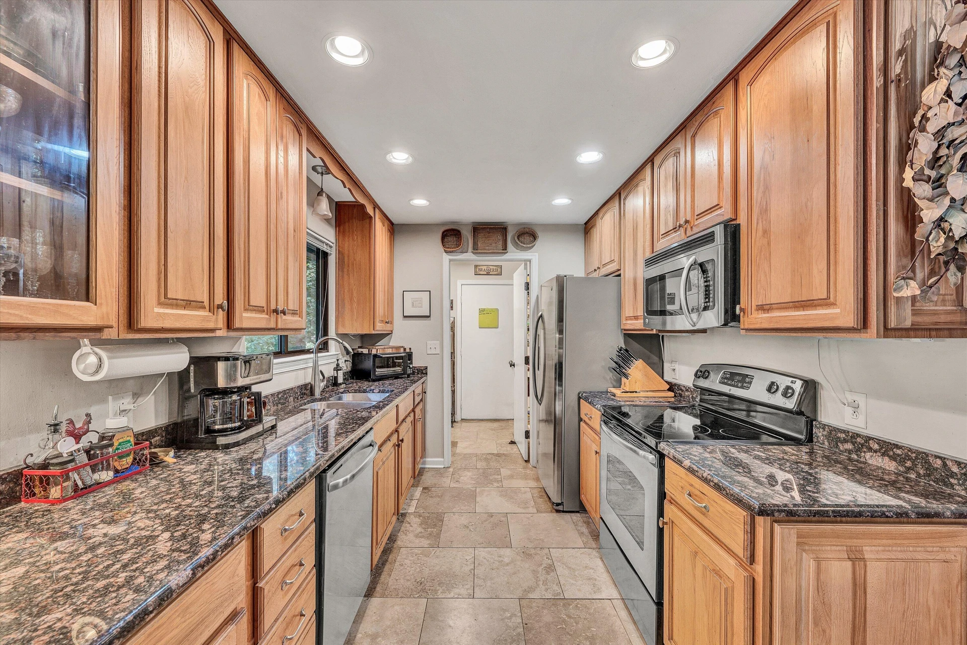400 W Beaver Dam CT - Photo 11