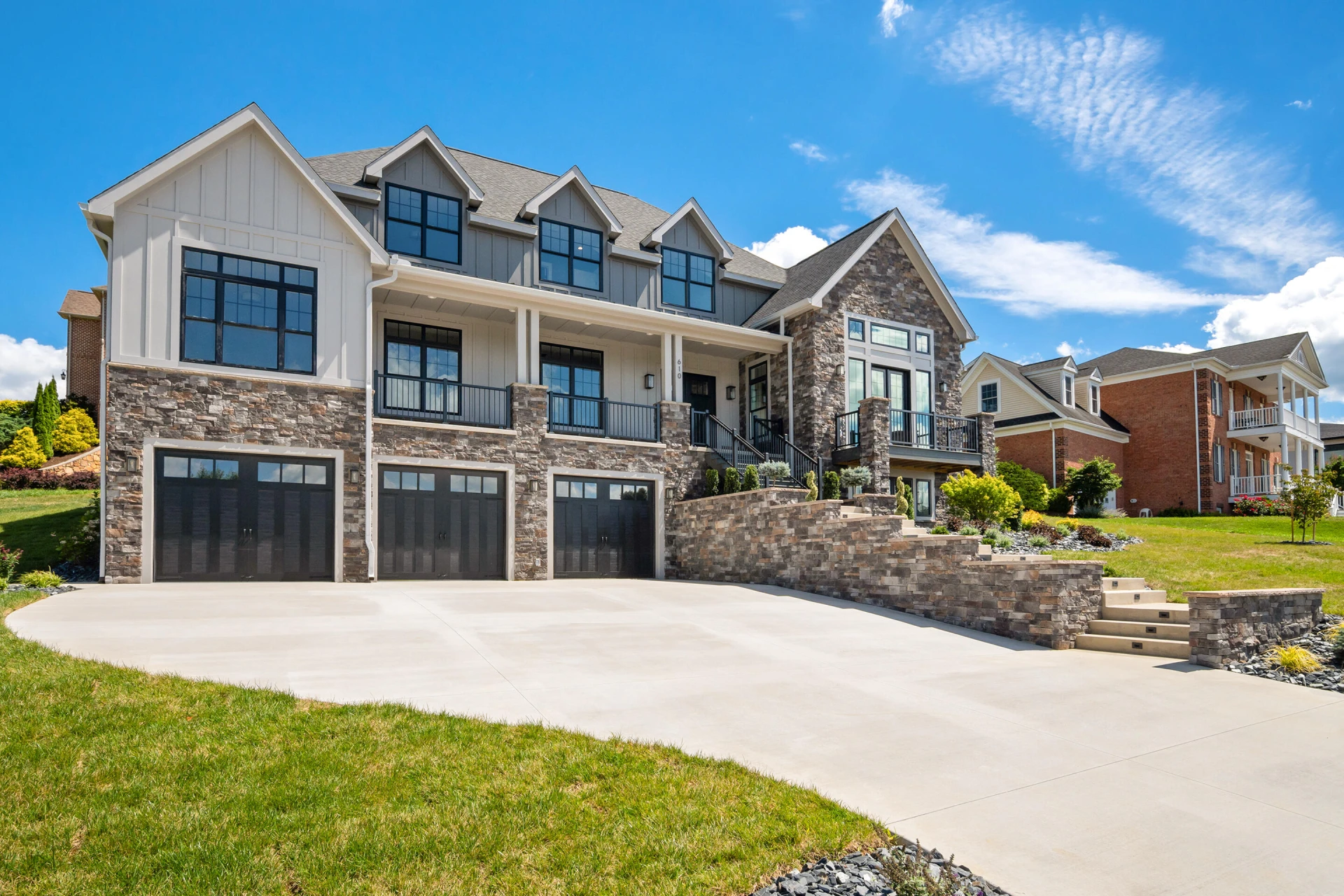 610 Kelly LN - Photo 5