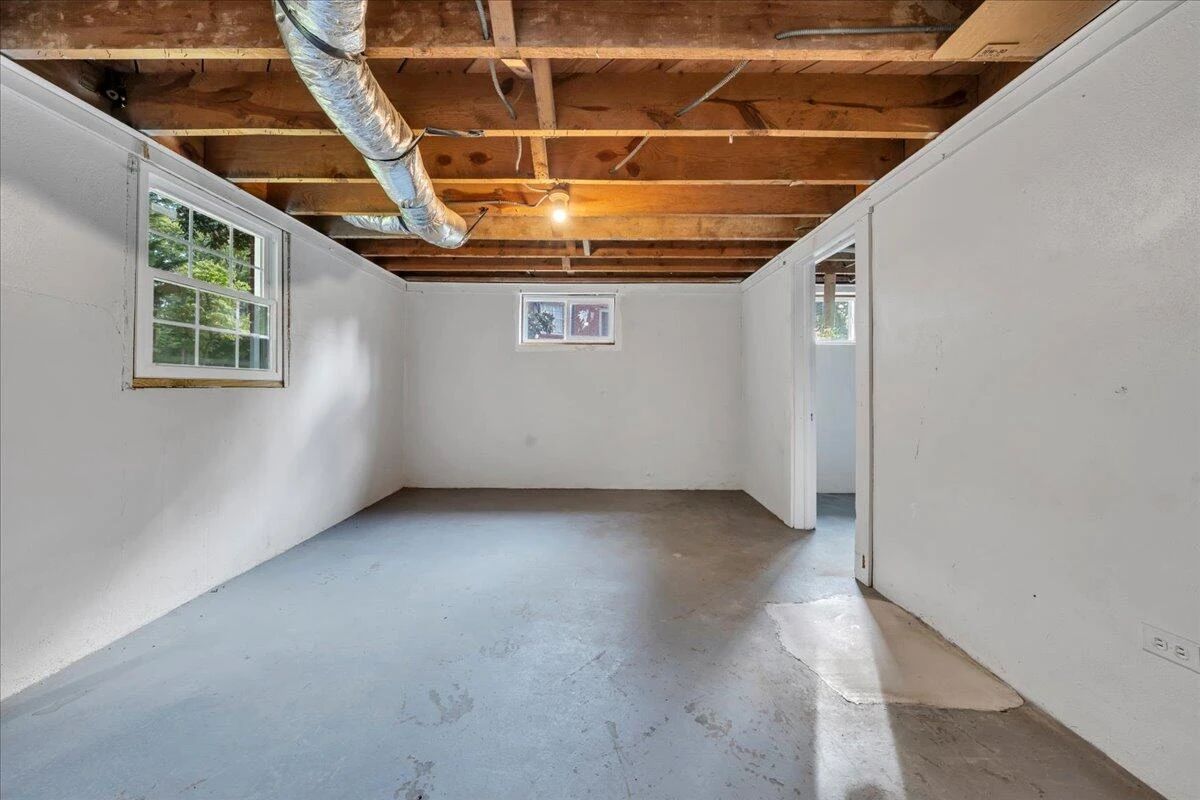 1556 Brandon AVE - Photo 31