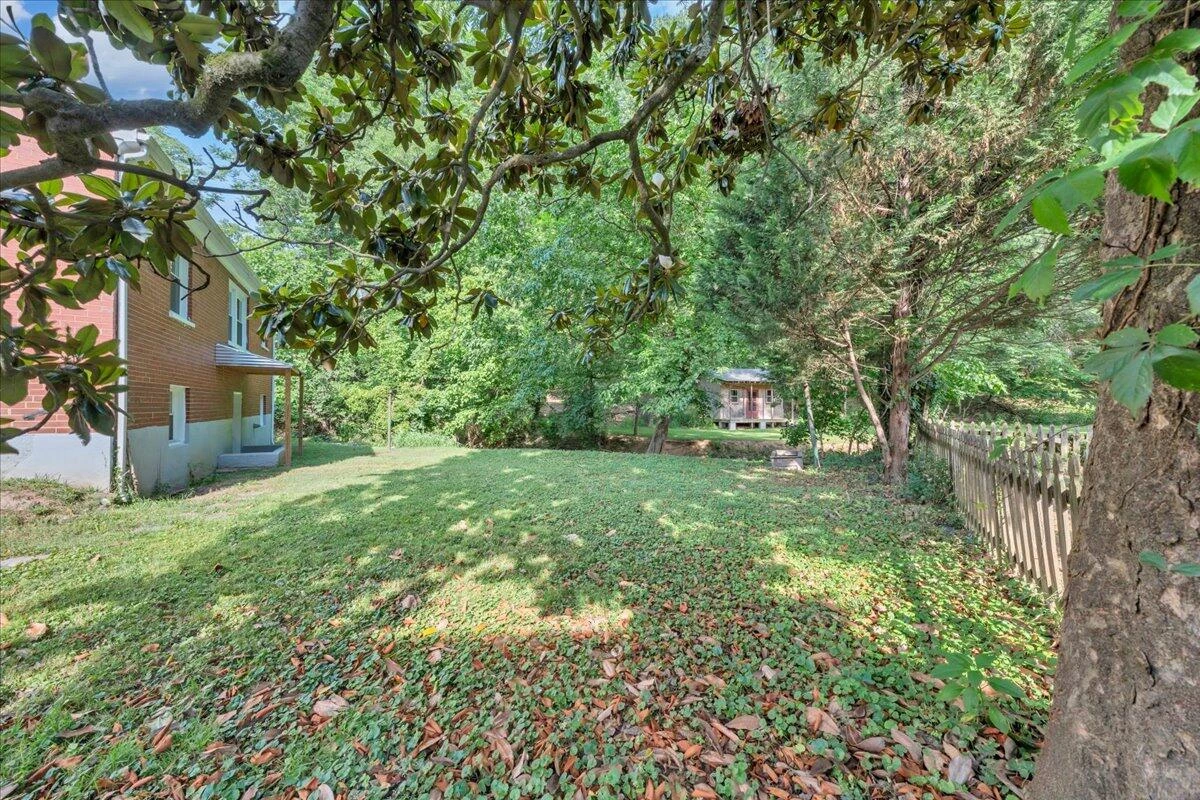 1556 Brandon AVE - Photo 35