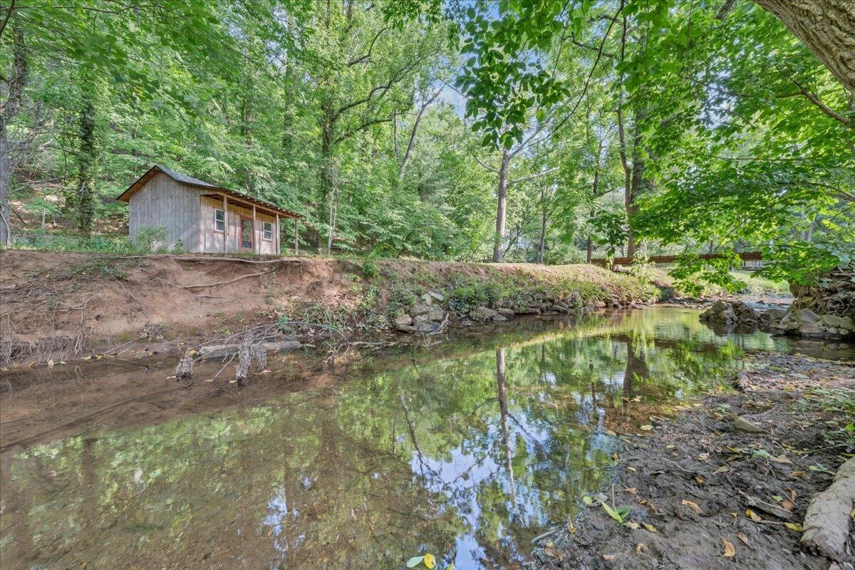 1556 Brandon AVE - Photo 40