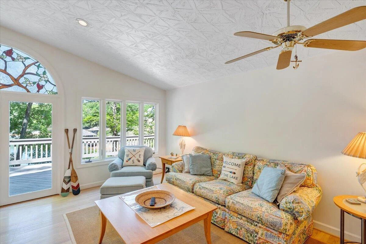 194-220 Kings WAY - Photo 8