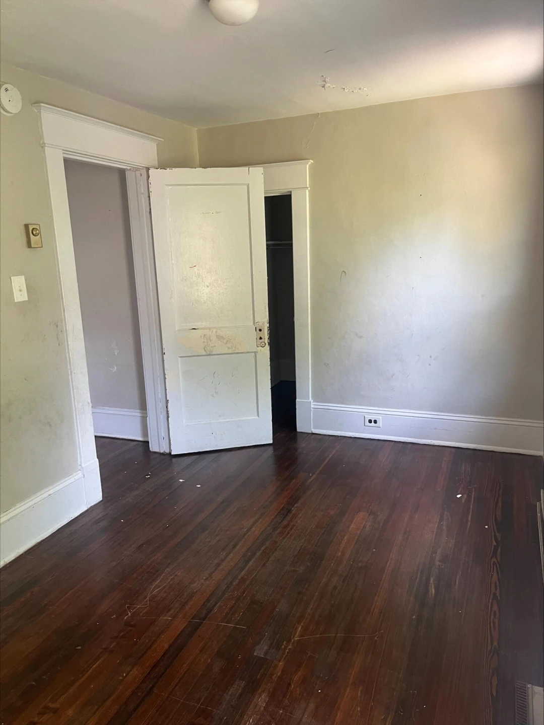 1501 Rugby BLVD NW - Photo 5