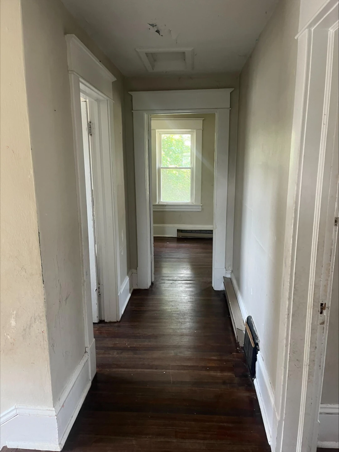 1501 Rugby BLVD NW - Photo 9
