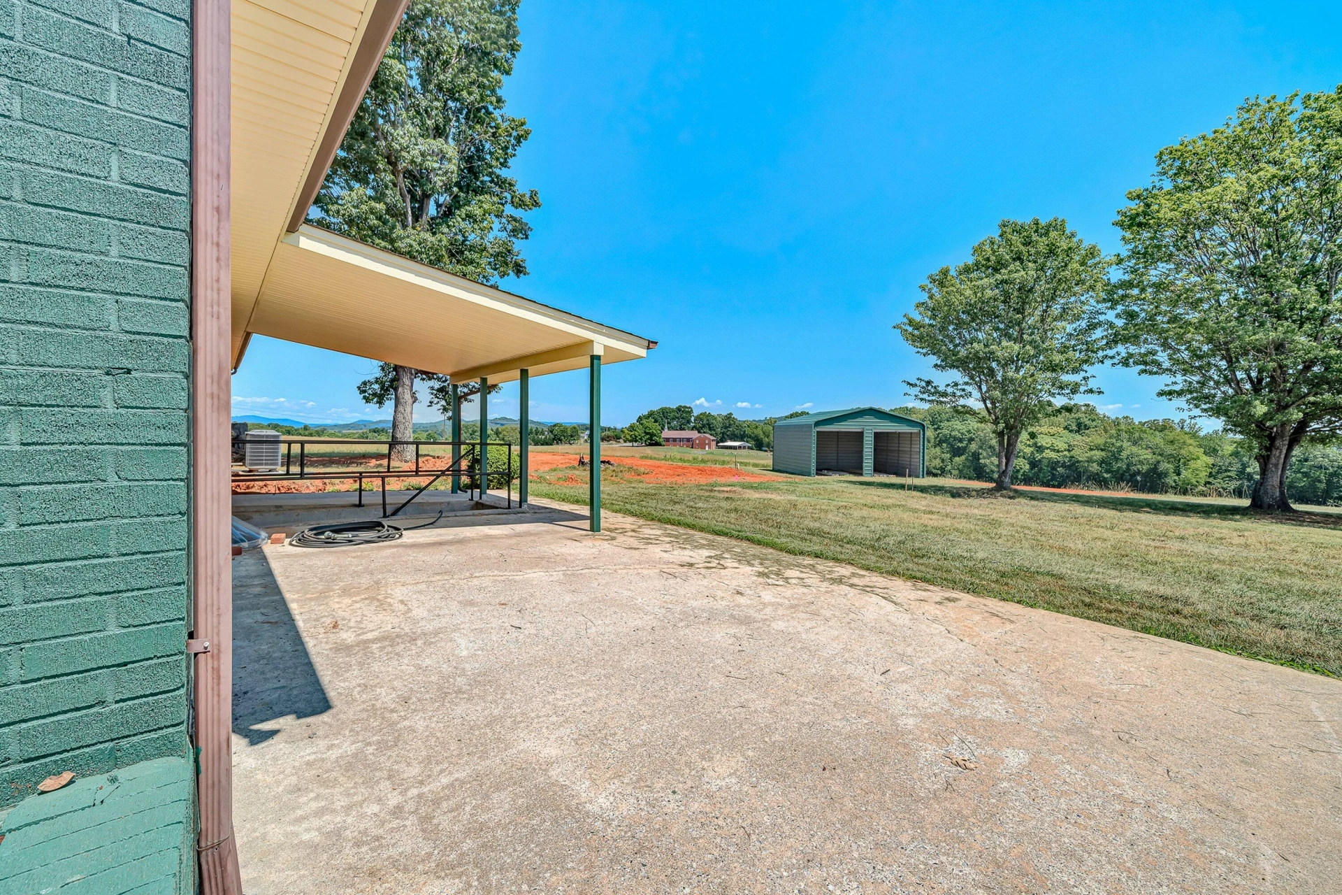 1084 Altice RD - Photo 32