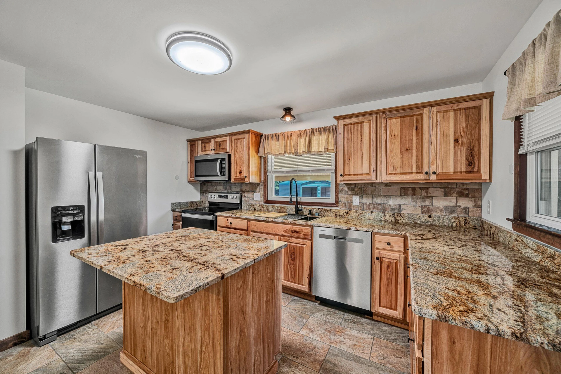 1084 Altice RD - Photo 9