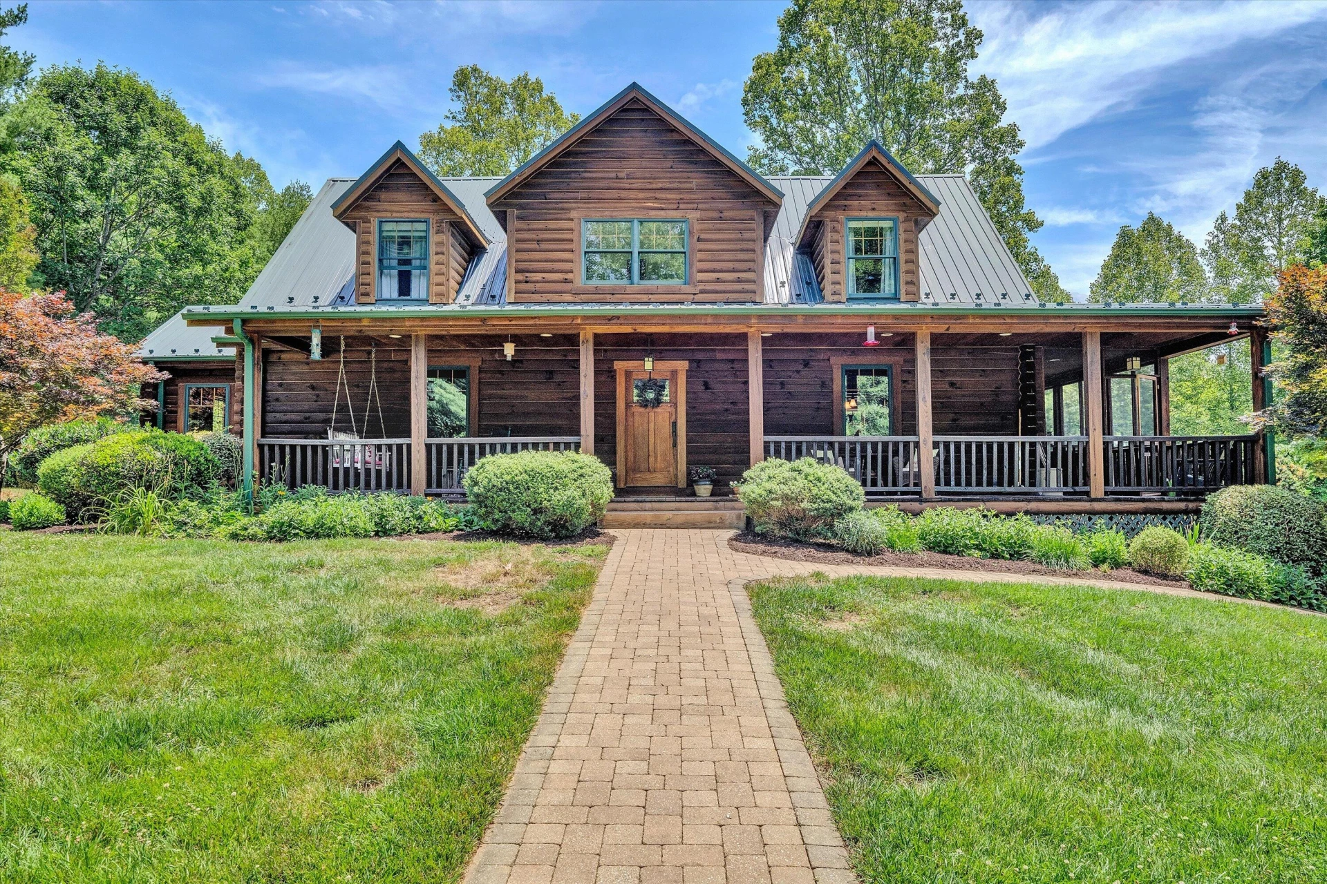 1633 SAWMILL RD