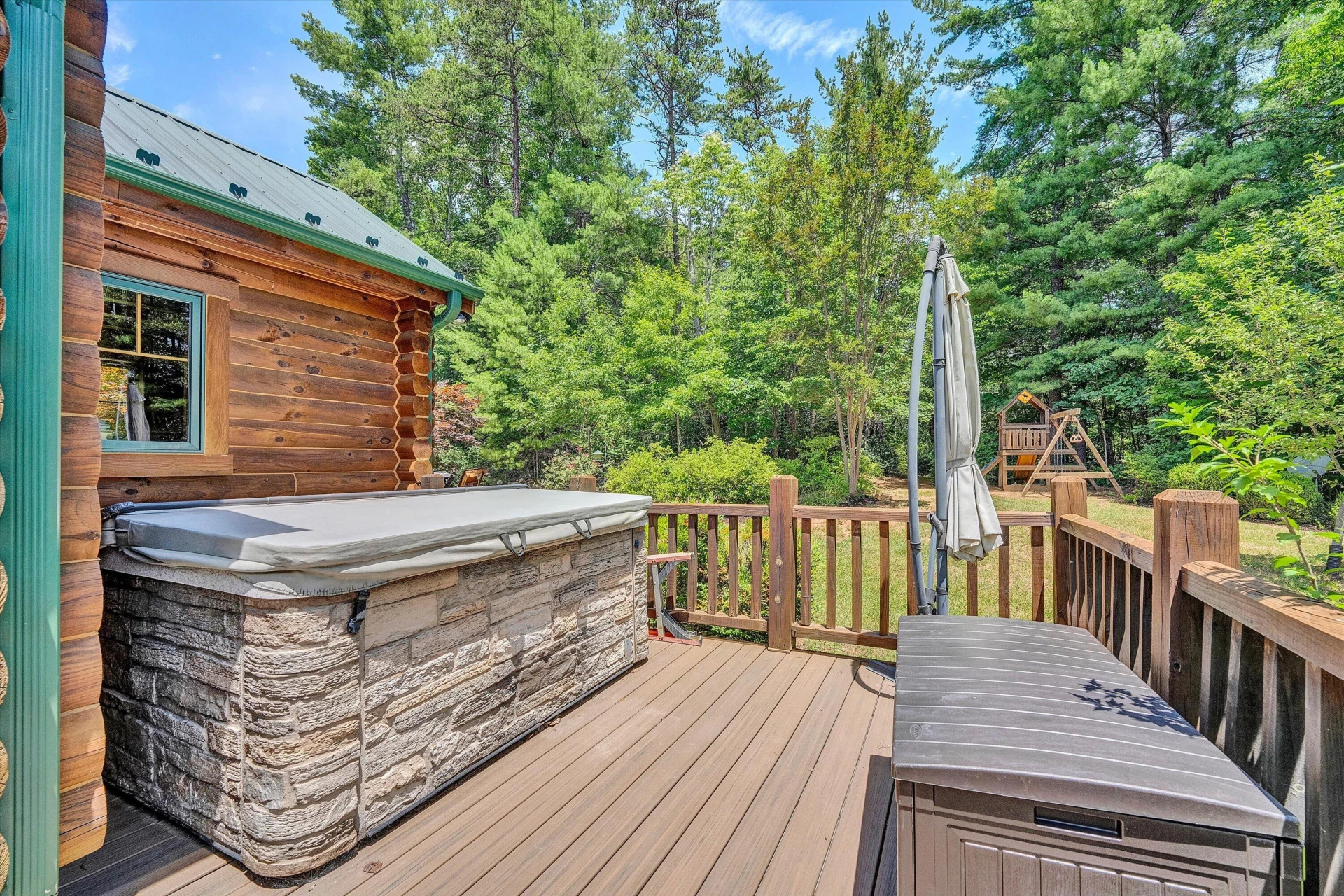 1633 SAWMILL RD - Photo 16