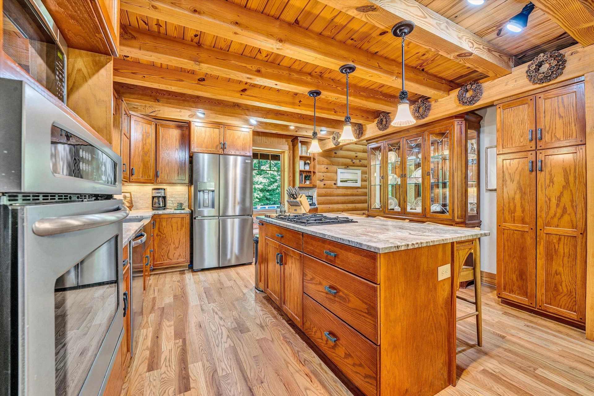 1633 SAWMILL RD - Photo 19