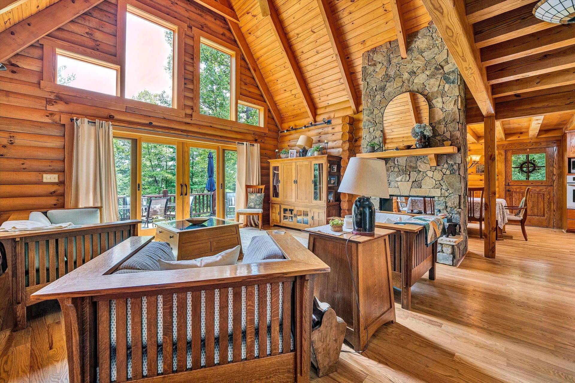 1633 SAWMILL RD - Photo 8