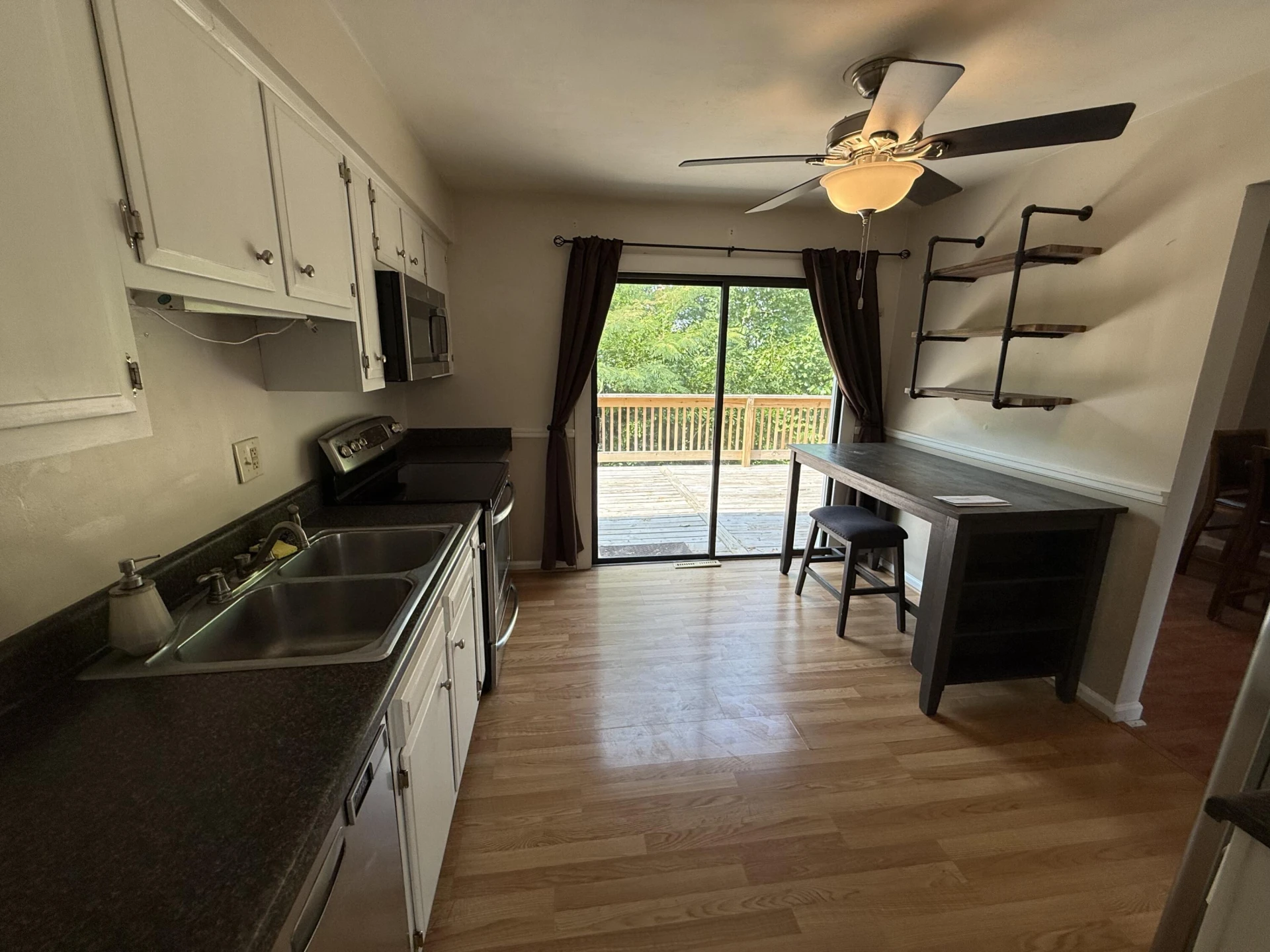 2766 Fletcher ST - Photo 6