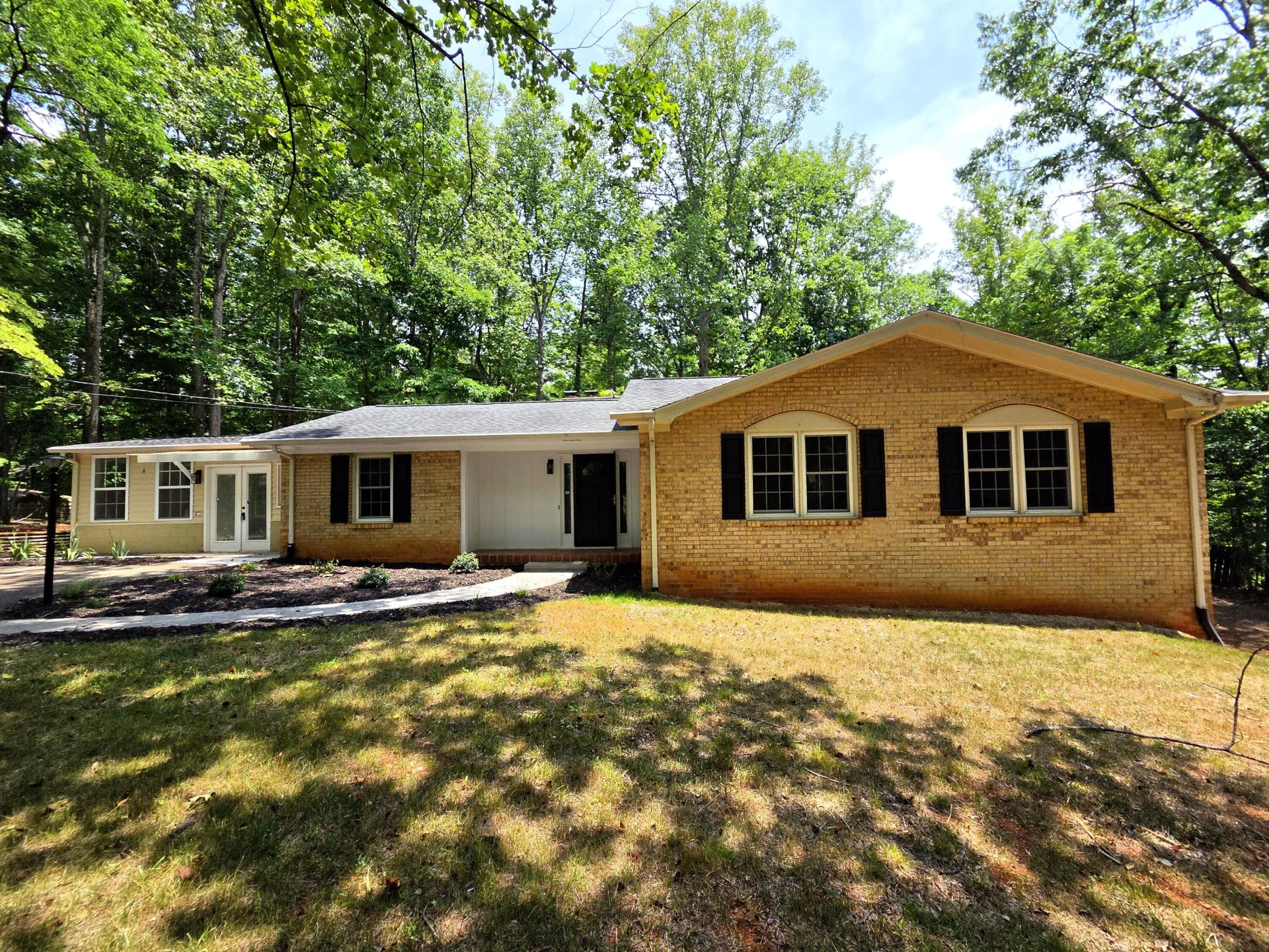 181 Oakdale DR