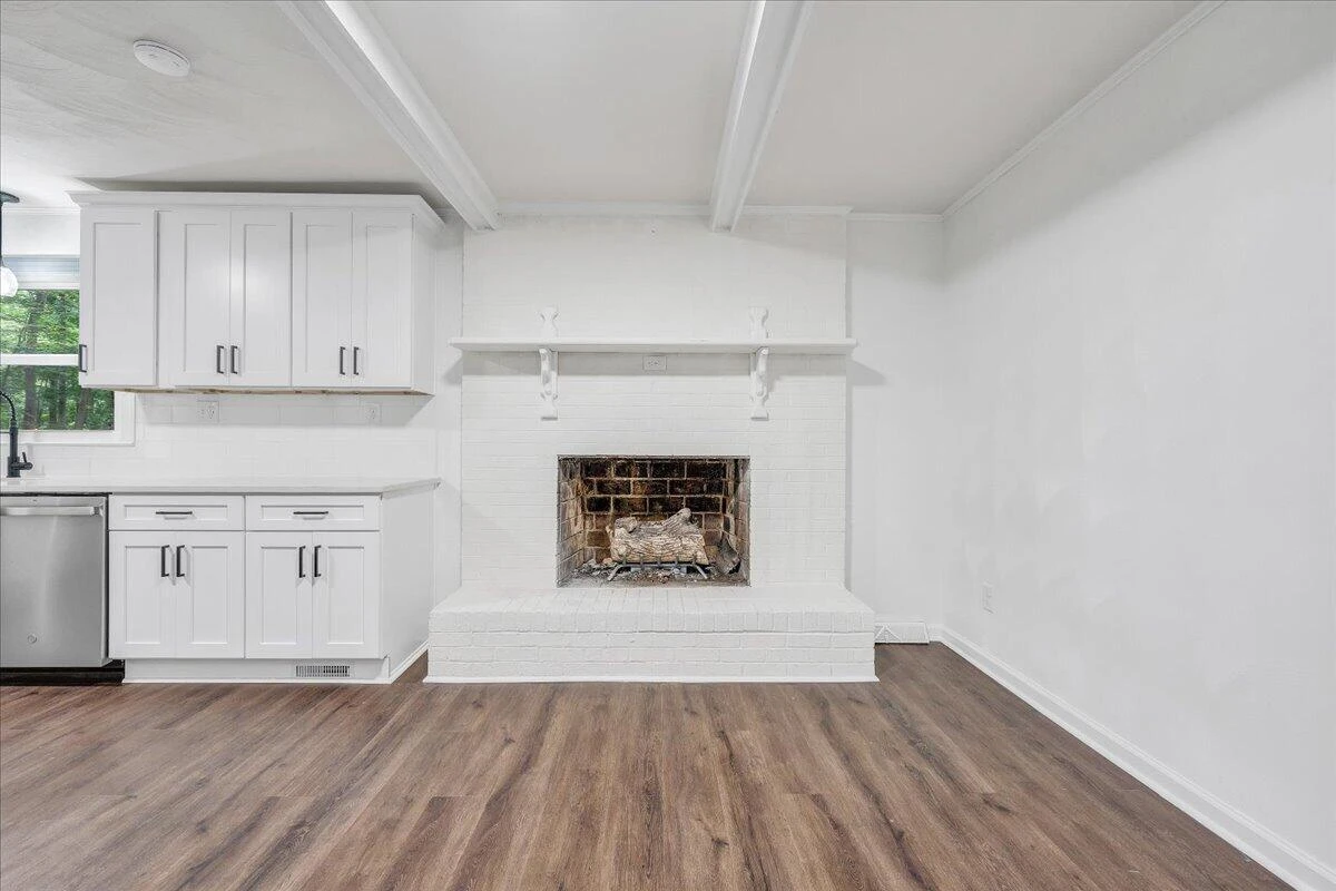 181 Oakdale DR - Photo 10