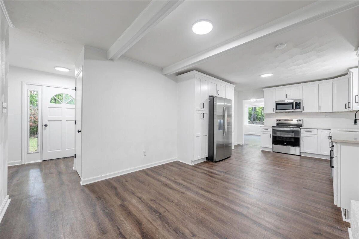 181 Oakdale DR - Photo 11