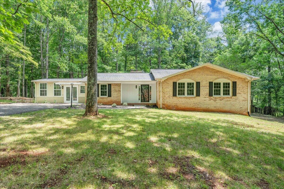181 Oakdale DR - Photo 2