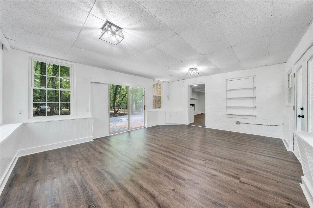 181 Oakdale DR - Photo 26
