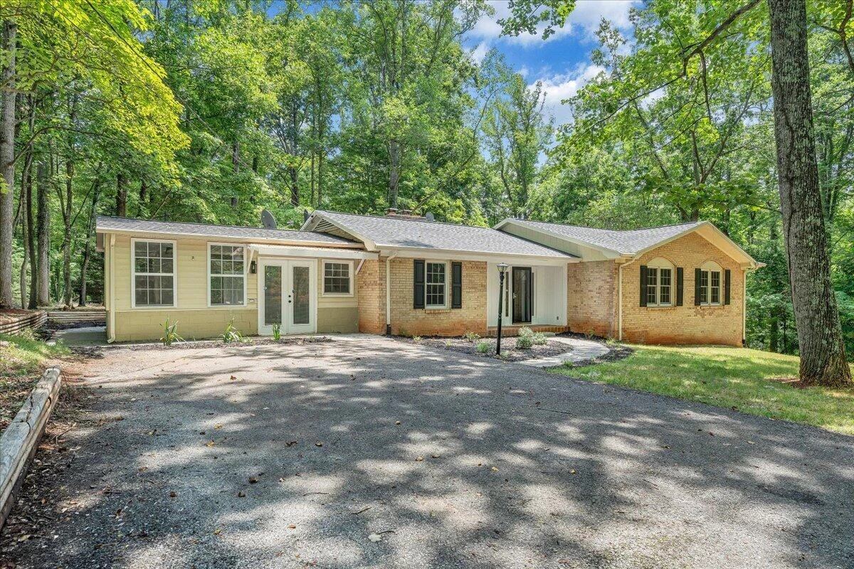 181 Oakdale DR - Photo 3