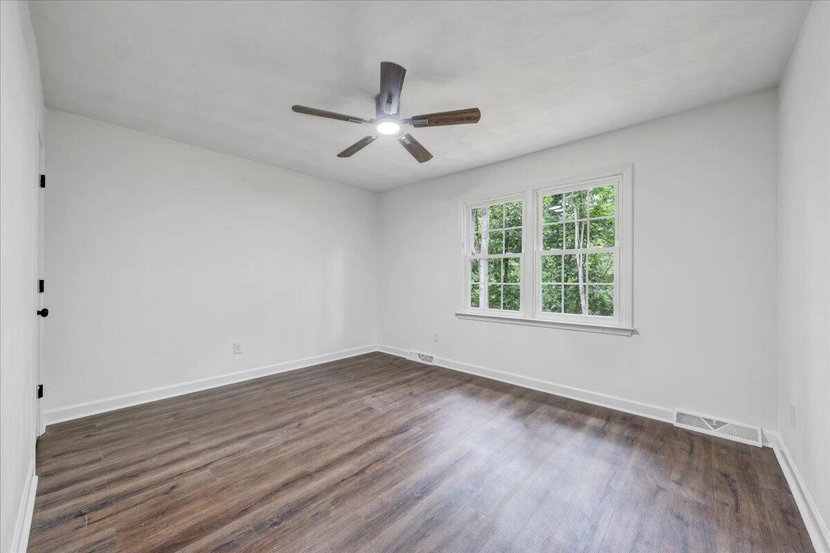 181 Oakdale DR - Photo 33