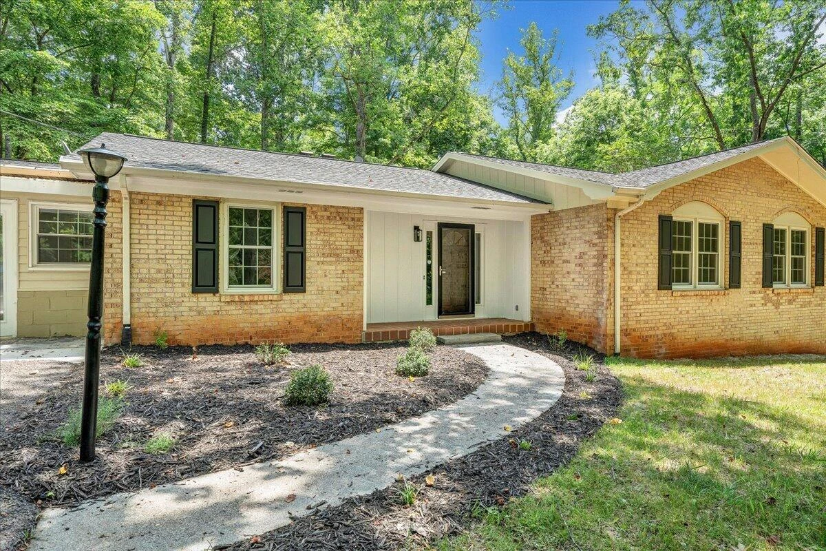181 Oakdale DR - Photo 4