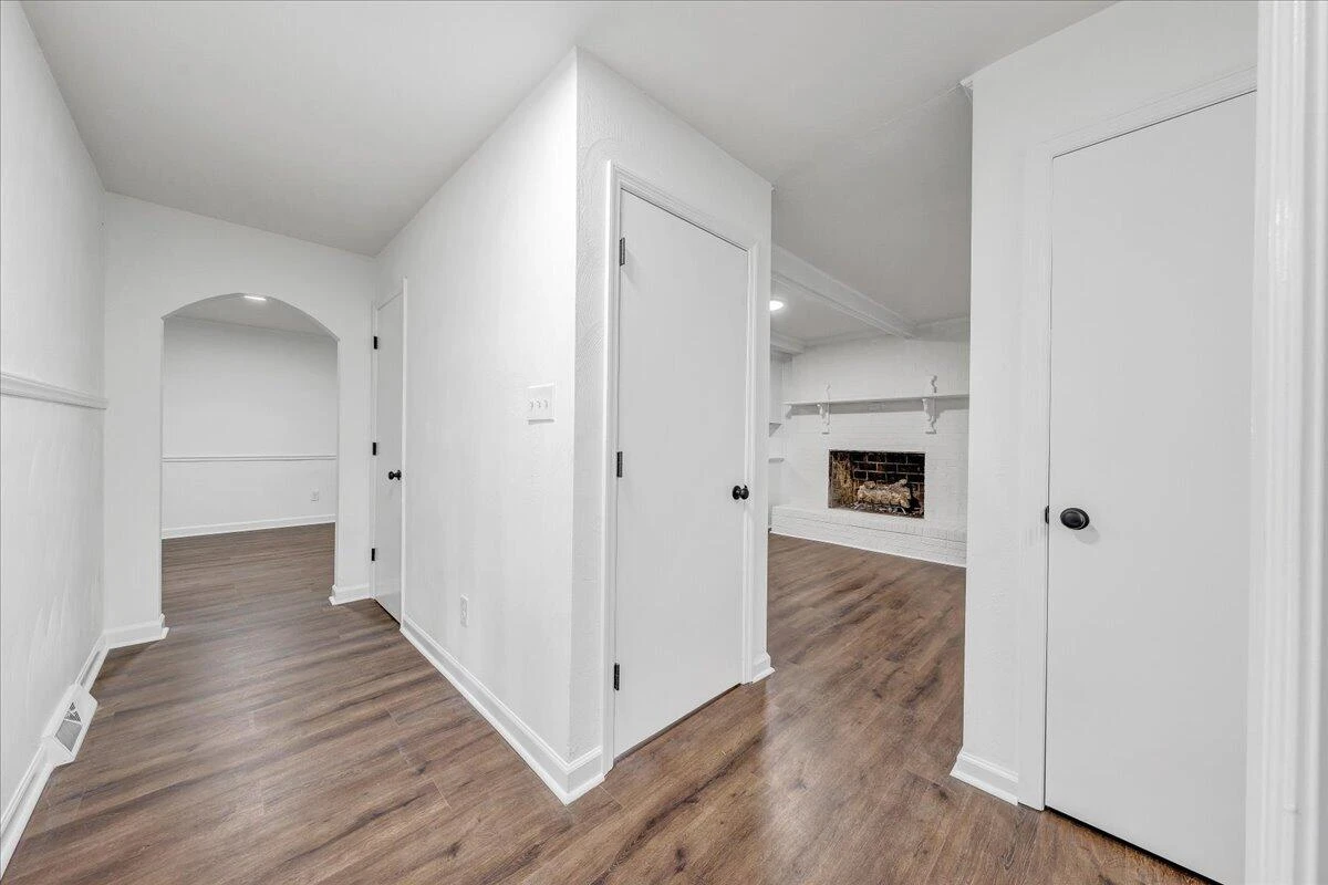 181 Oakdale DR - Photo 6