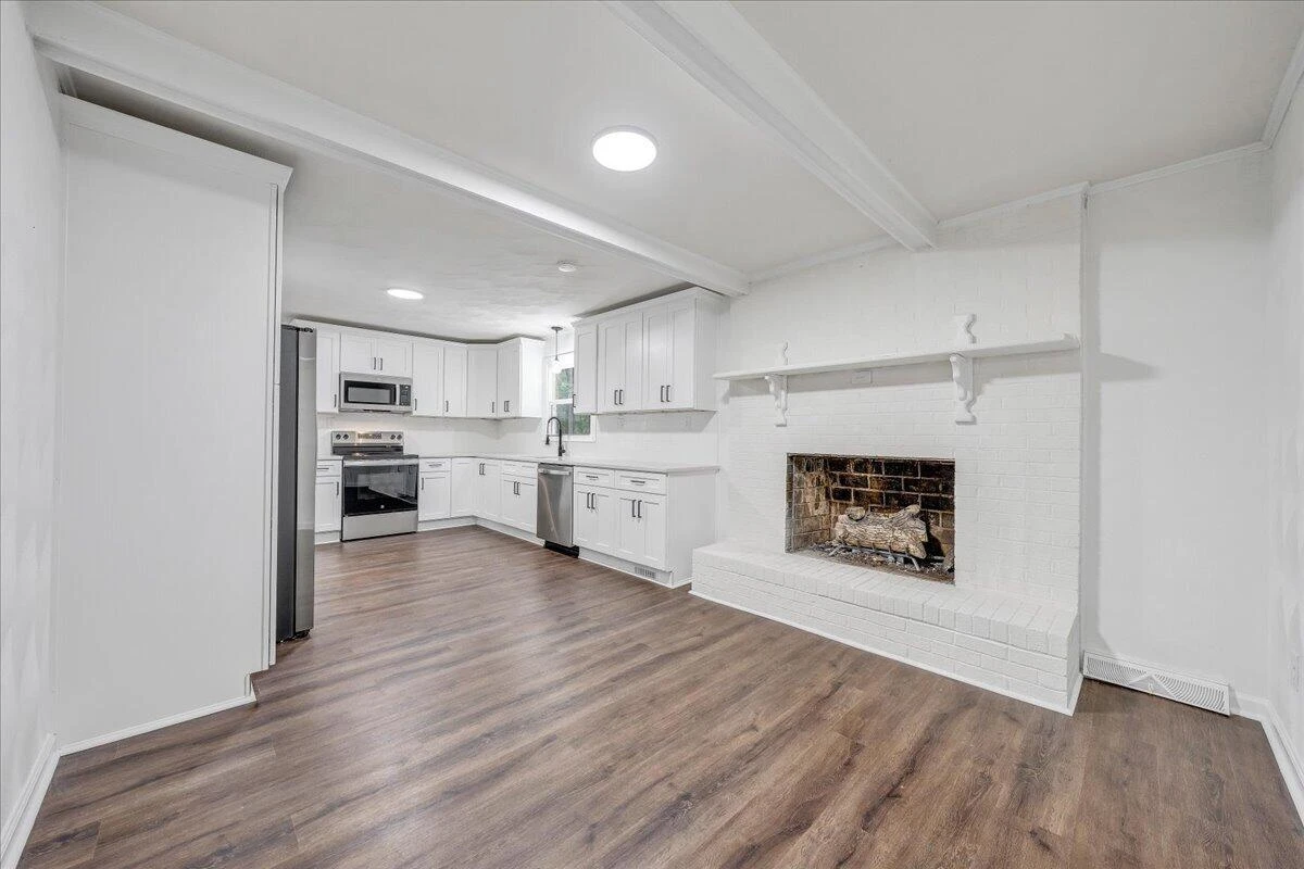 181 Oakdale DR - Photo 9