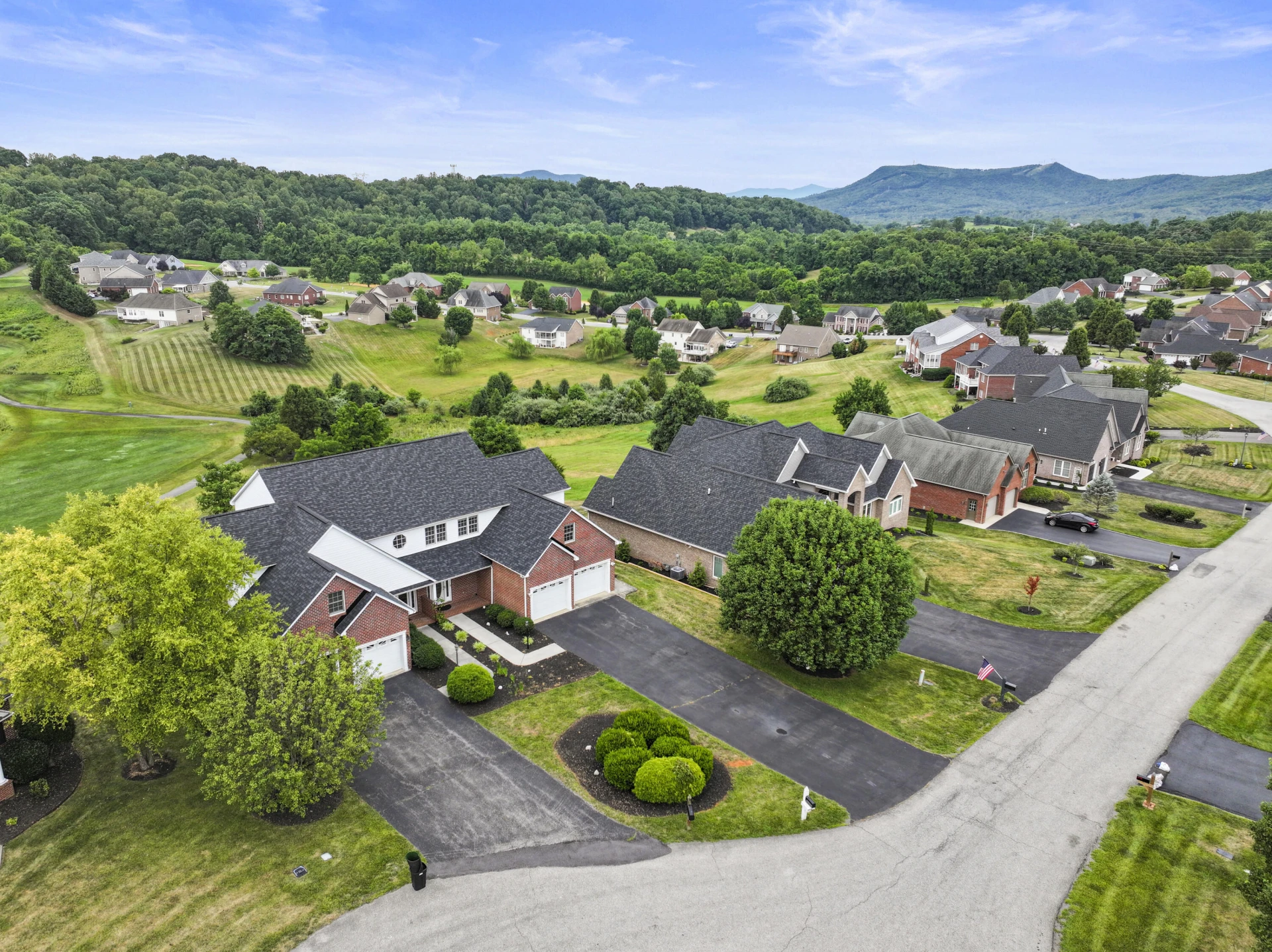 466 Summit Ridge RD - Photo 2