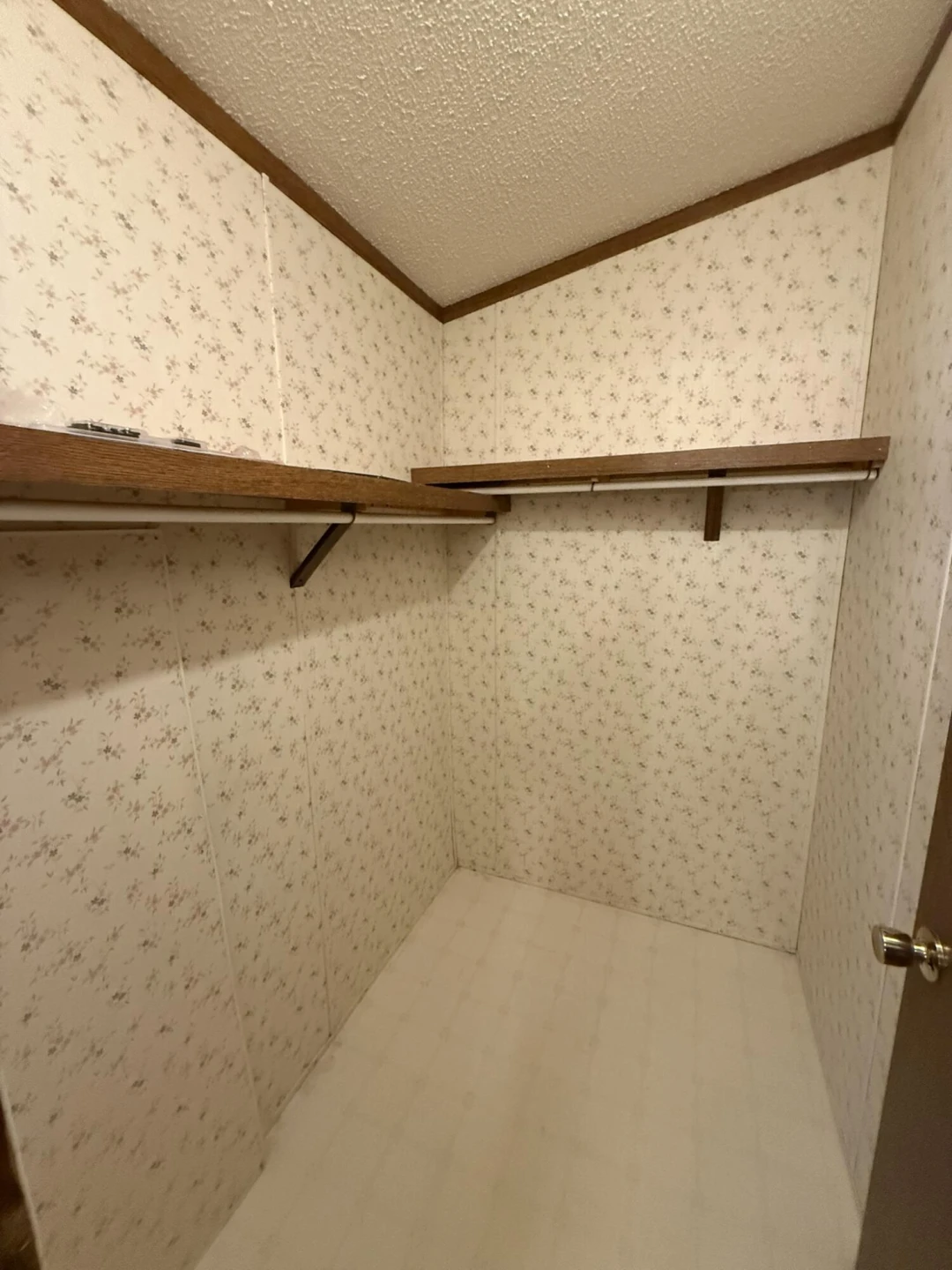 43 4th ST - Photo 24