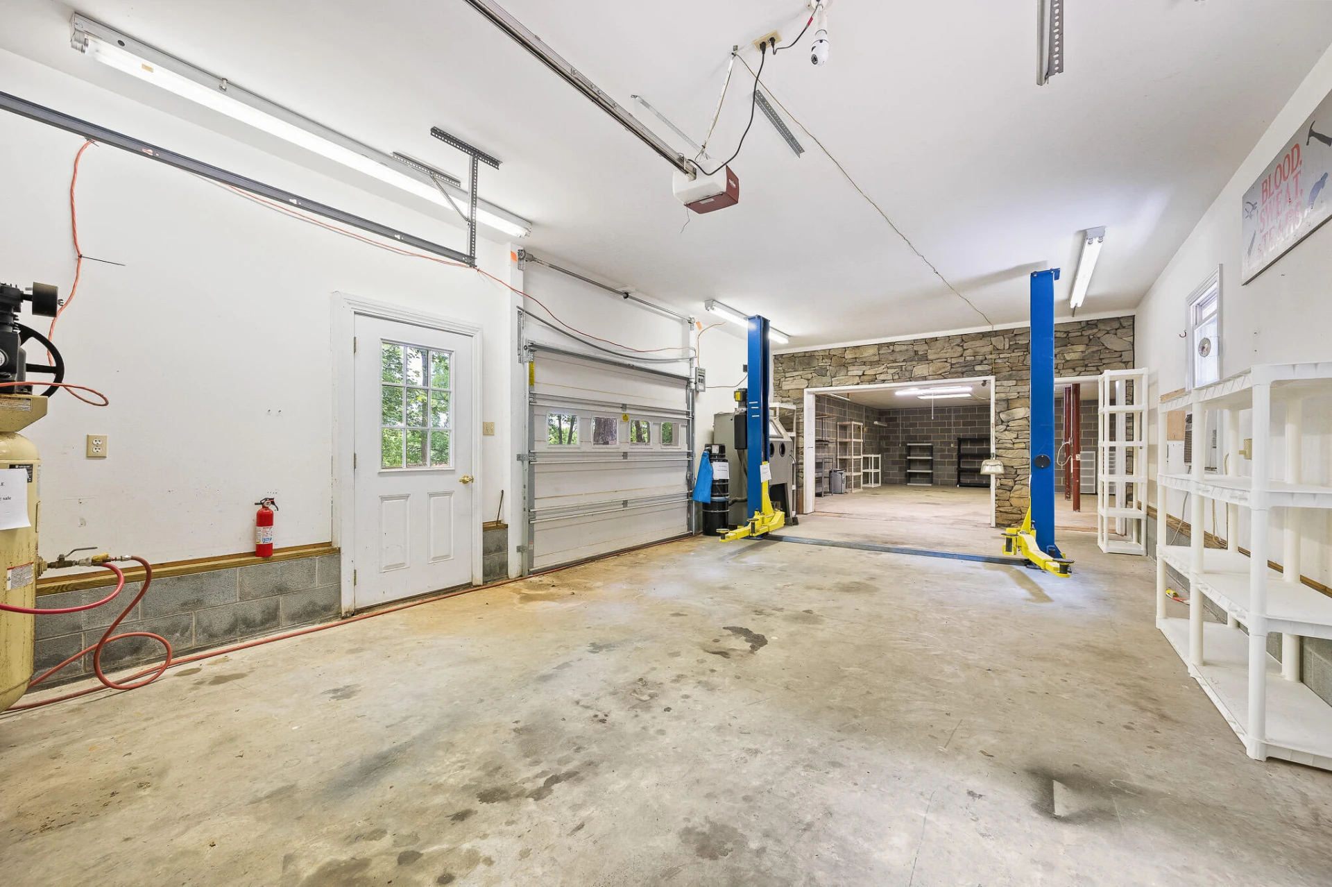 3073 Jones Ferry RD - Photo 57