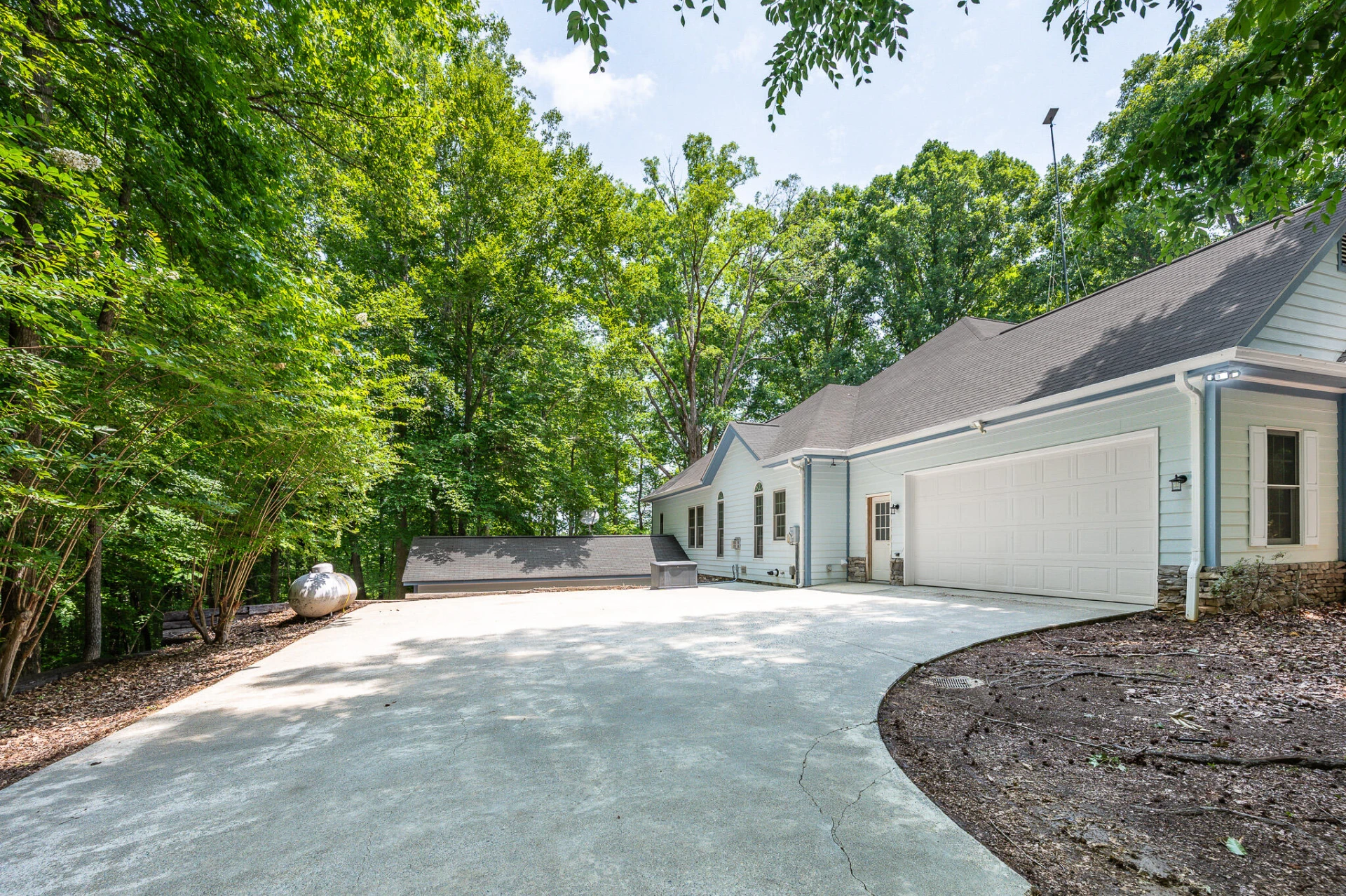 3073 Jones Ferry RD - Photo 68
