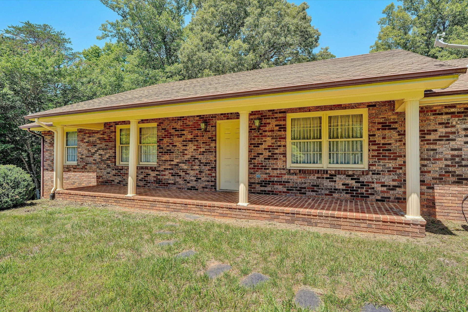 111 Pleasure Point DR - Photo 3