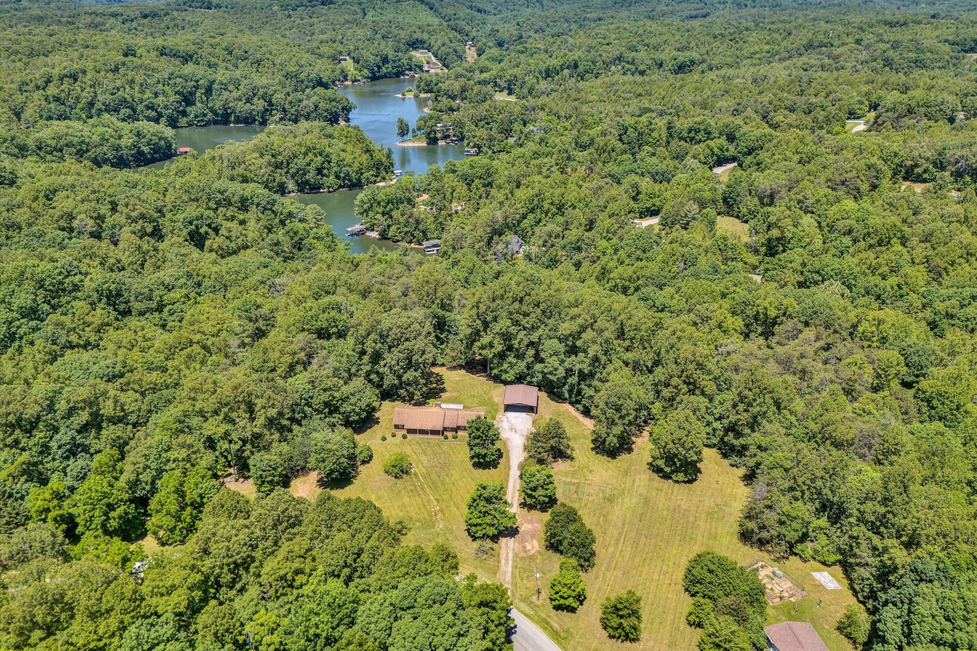 111 Pleasure Point DR - Photo 36