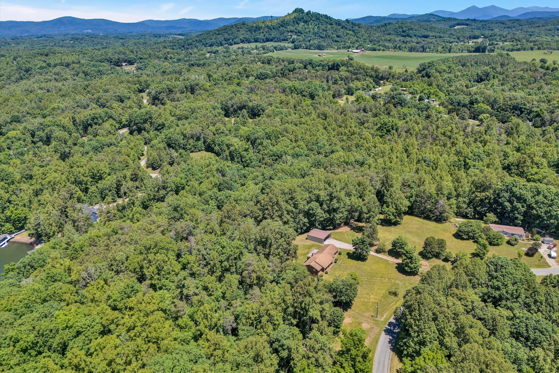 111 Pleasure Point DR - Photo 38