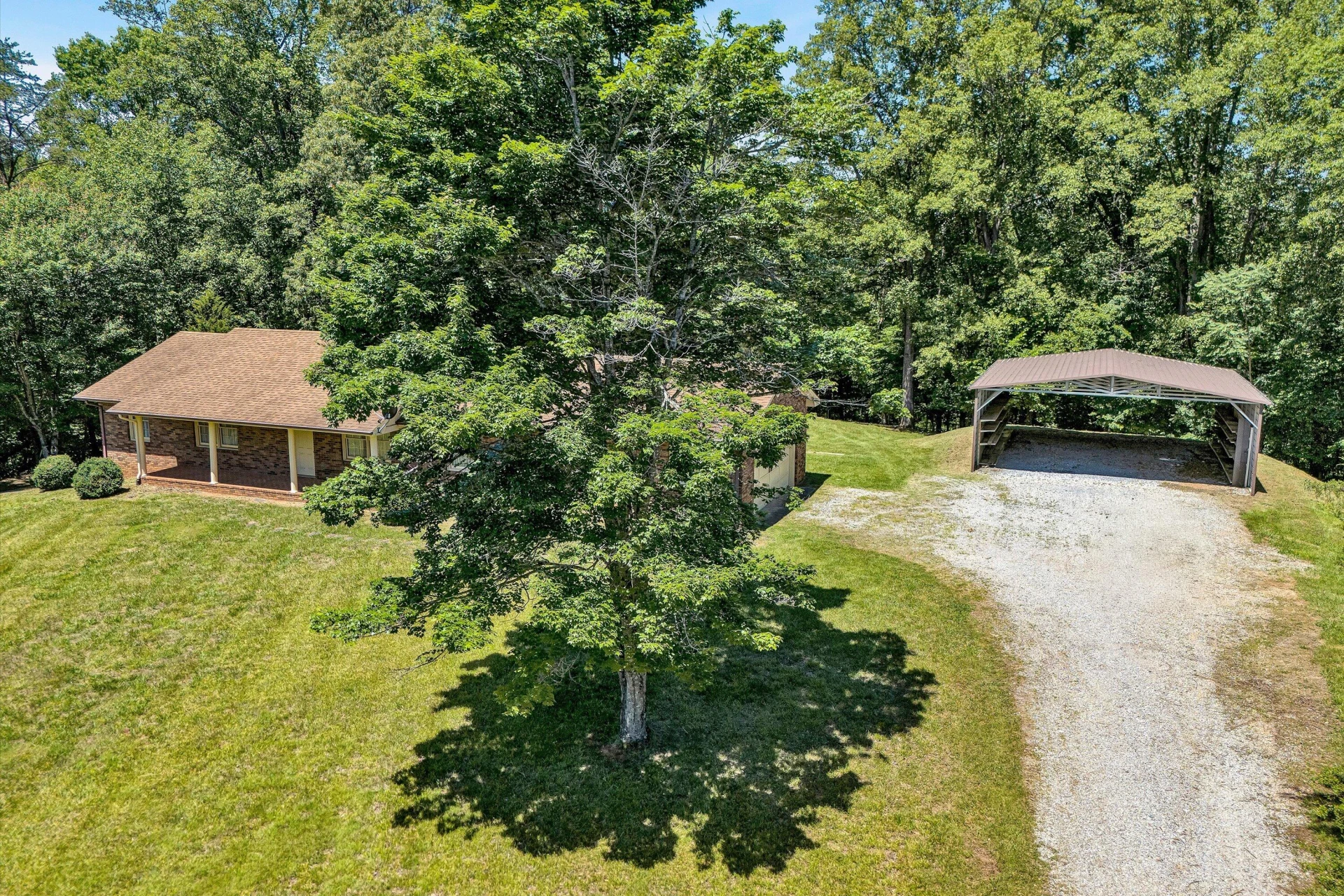 111 Pleasure Point DR - Photo 40