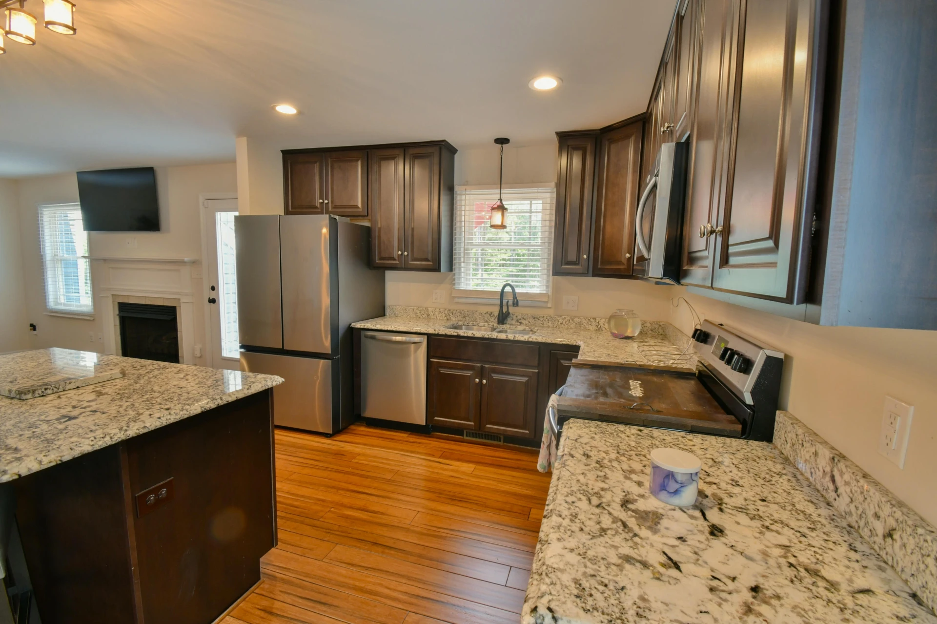 218 Mansfield DR - Photo 9