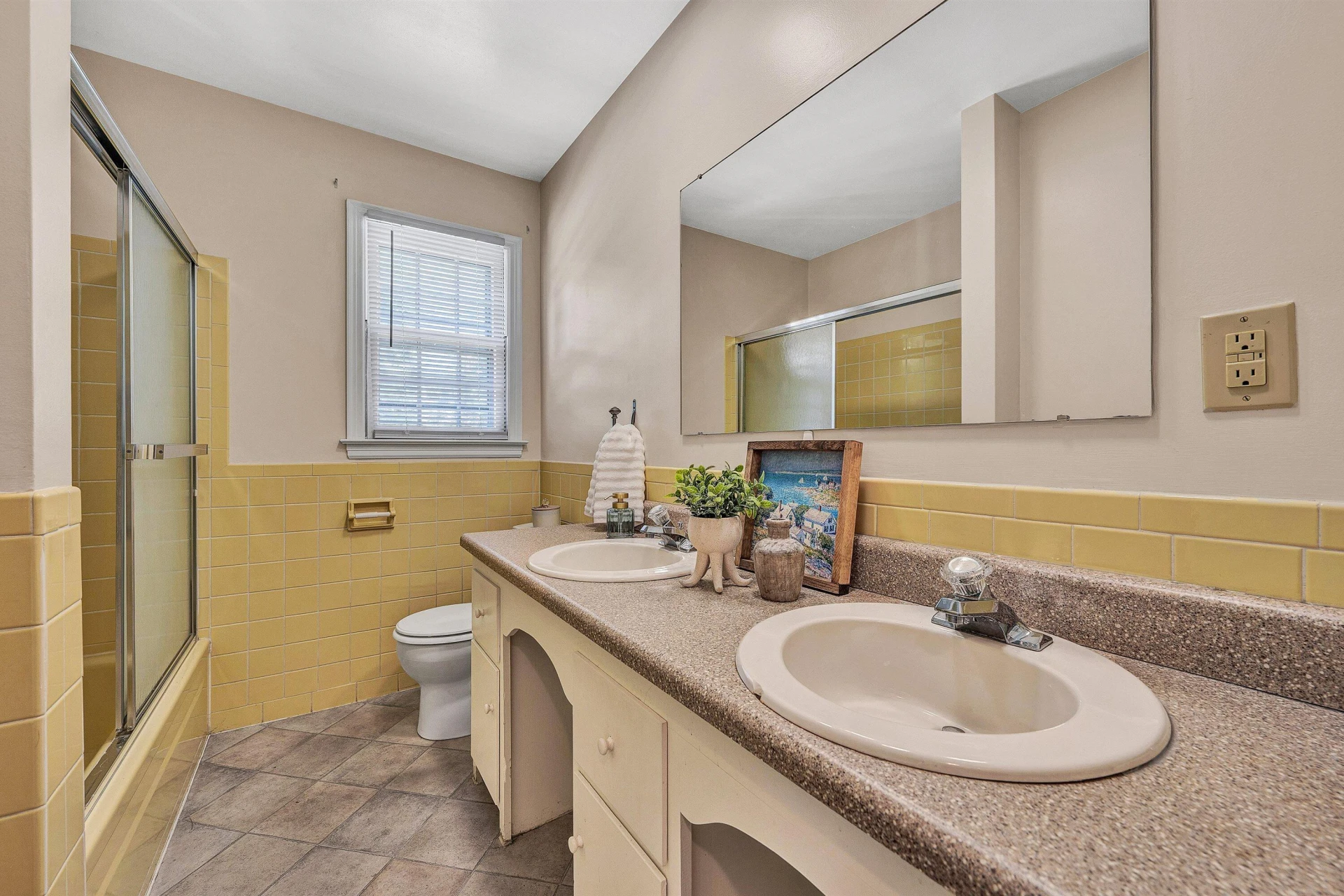 423 Highfield RD - Photo 14