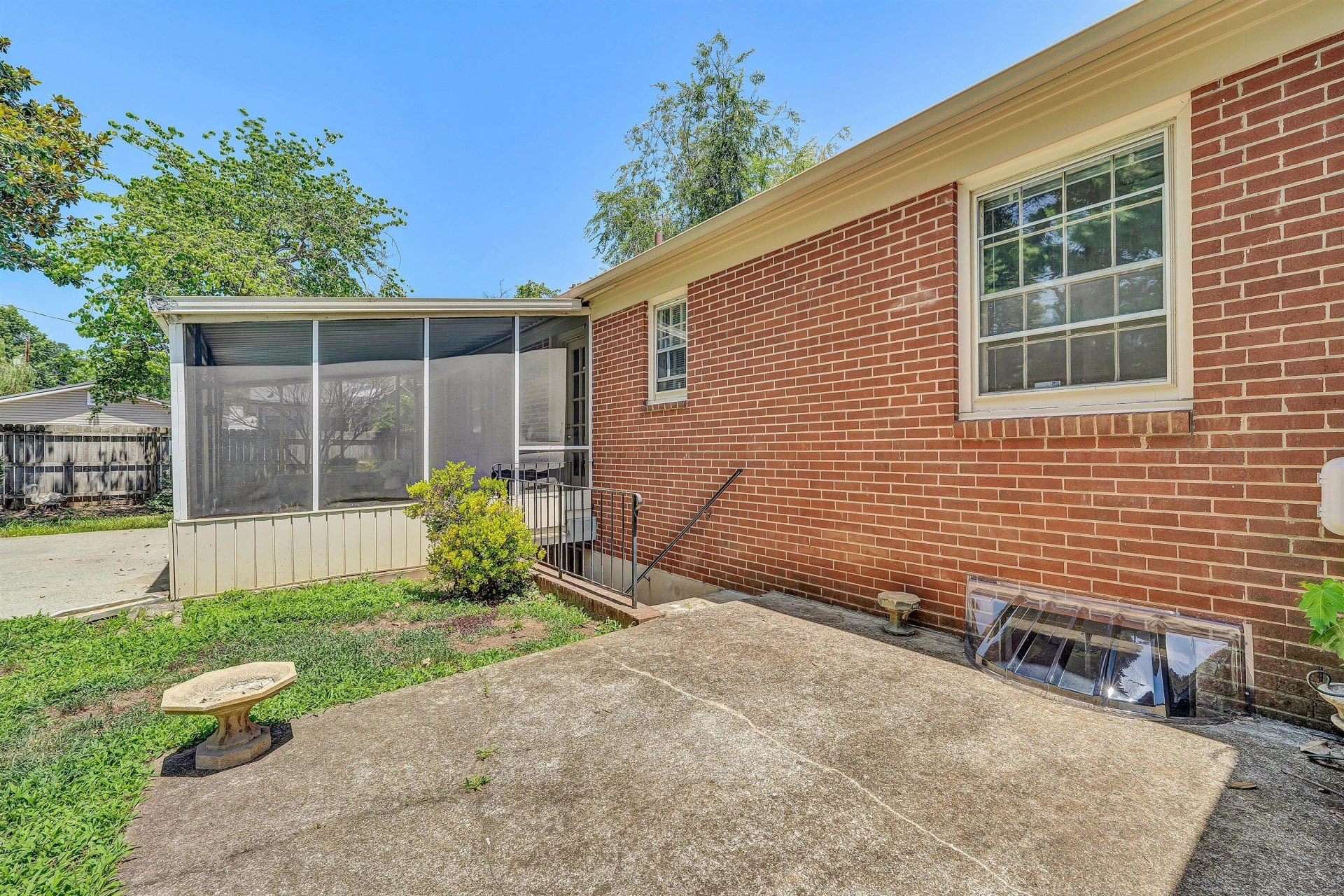 423 Highfield RD - Photo 24