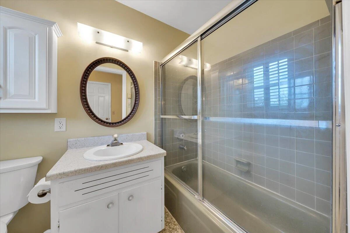 1700 Home CIR - Photo 19