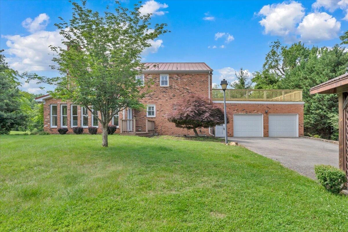 1700 Home CIR - Photo 23