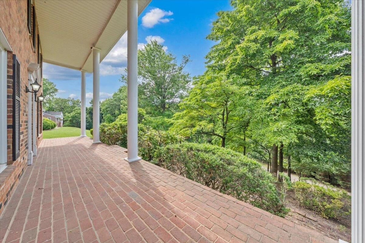 1700 Home CIR - Photo 3