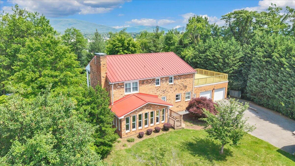 1700 Home CIR - Photo 30